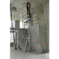 A. Echafaudage pour escalier - Hauteur de travail maximale 2.60m - Version murale