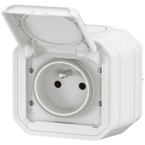 Jual Legrand 555354 Surface Mounting Socket 2P+E (3P) 16A IP 67