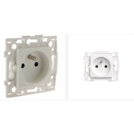 Arnould ESPACE Bianco 60131 Presa 2P 16A fissaggio a vite 250V