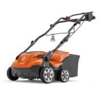 Husqvarna S138C Elektrischer Vertikutierer und Rasenlüfter ✔ 1,6 kW, 37,5 cm Arbeitsbreite, 2-in-1-Klingen, einstellbare Tiefe und klappbarer Griff