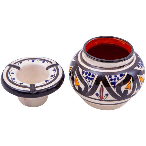 Set aus 2 handbemalten geruchs- und winddichten Aschenbechern aus Keramik