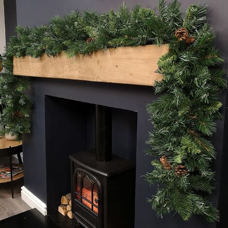 2.7m Green Christmas Garland with Pine Cones and Mixed Needles (1/5)