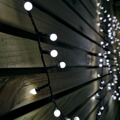 7.5m Frosted Berry Christmas Lights with 300 LEDs in White (1/5)