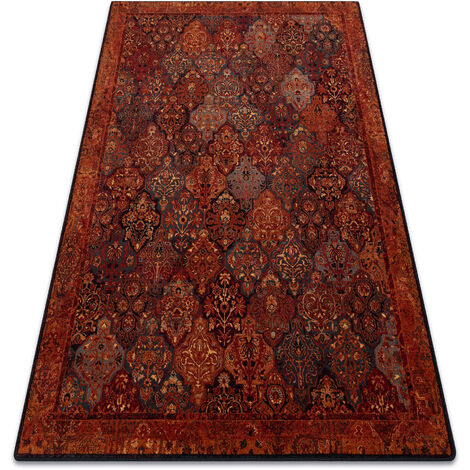 Wool carpet SUPERIOR KAIN ruby red 135x200 cm (1/5)