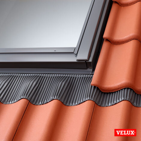 Raccord d'étanchéité VELUX EDW 0000 pour tuile - taille: SK06, 114 x 118 cm (1/6)