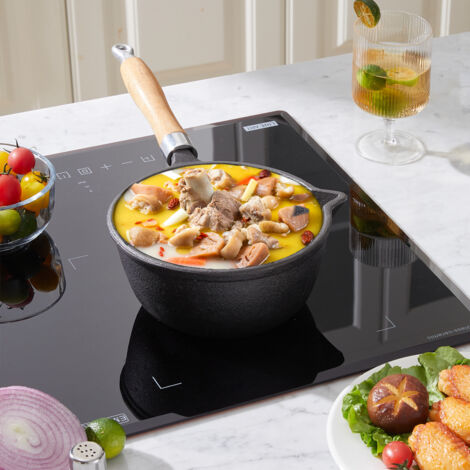 Cast Iron Pot With Lid & Handle (1/5)