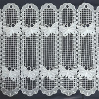 Brise bise papillons en macramé Blanc 30x75 cm