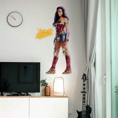 Sticker mural géant repositionnable Wonder Woman Gal Gadot (1/5)