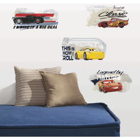 Stickers Disney Cars 3 - modèle Flash Mc Queen et ses amis (1/2)