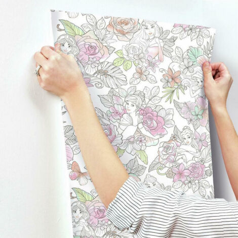 Papier Peint auto-adhésif - Disney Princesses et motifs floraux (1/3)