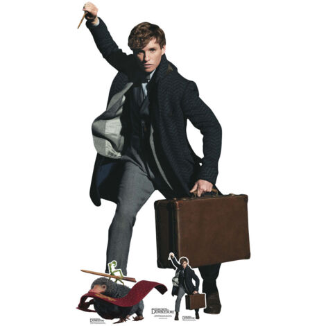 Figurine en carton Norbert Dragonneau - Les animaux fantastiques Les secrets de Dumbledore acteur : Eddie Redmayne - Haut 170 cm (1/4)