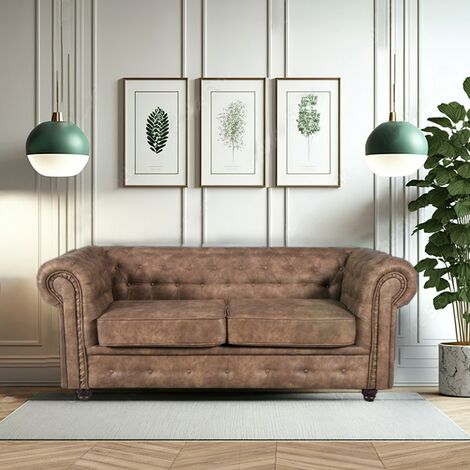 Le Quai Des Affaires – Canapé Chesterfield 2 places marron vieilli – Revêtement tissu effet cuir – Dimensions 183x85x72 cm – Confort mousse 30kg/m3