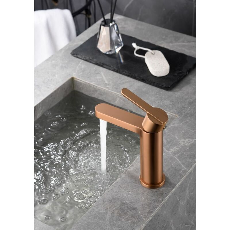 Grifo para cuarto de baño moderno Narva oro roso