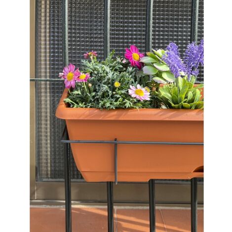 JARDIN202 - Jardinera de balcón con Plato y Soporte metálico incorporado  Macetero Balconero de plástico para colgar  60 cm (Teja)