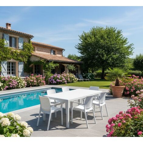 Dmora - Mesa de exterior Manarola, Mesa de comedor rectangular extensible con 4 sillas incluidas, Mesa y asientos de jardín efecto ratán, 100% Made in Italy, Blanco