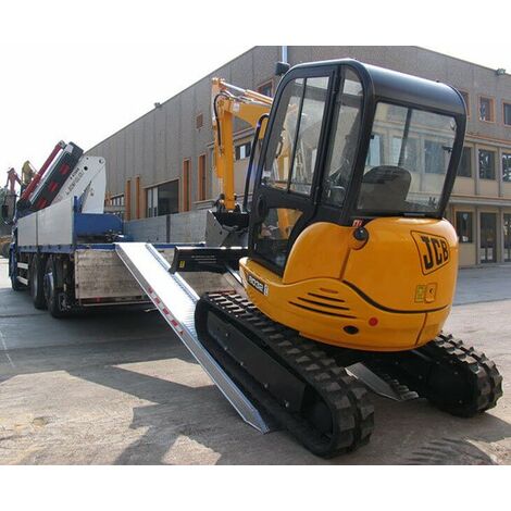 Lunghezza di rampa 4.50m - Altezza raggiungibile 1350mm - Portata max per un paio 5060kg per interasse 2000mm - Prezzo unitario - M160/45US