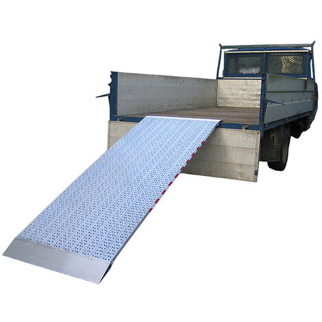 Rampa 3500mm - Larghezza 815mm - altezza raggiungibile 1050mm - Portata 597kg - Prezzo unitario - M030B2/35/4