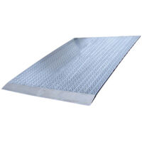 Rampa 3000mm - Larghezza 1215mm - altezza raggiungibile 900mm - Portata 2025kg - Prezzo unitario - M040B3/30/4