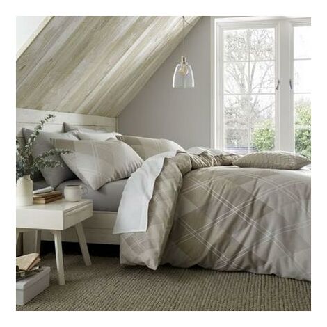 Catherine Lansfield Bedding Brushed Spot Duvet Cover Set with Pillowcases  Grey