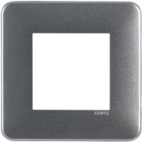 Plaque de finition 1 poste LATINA - Couleur matériel - Noir chrome