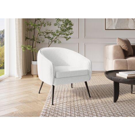 Deco In Paris – Fauteuil cabriolet effet peau de mouton blanc – Assise en mousse – Pieds en métal noir – Dimensions 65x72x72 cm
