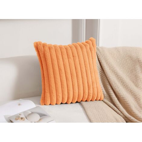 Coussin carré en velours côtelé effet fourrure orange 45x45 cm (1/2)