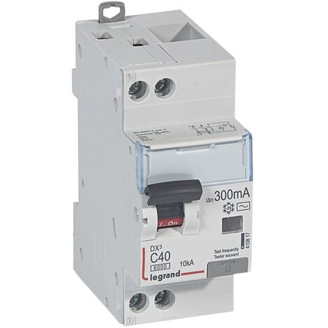 Disjoncteur différentiel monobloc DX³6000 10kA arrivée haute et départ bas à vis U+N 230V 40A type AC 300mA LEGRAND 410817 (1/2)