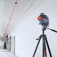 Bosch Professional GLL 3-80 Livella Laser Rosso, Raggio d'Azione Fino a 30 m, 4 Pile AA, Valigetta, Blu