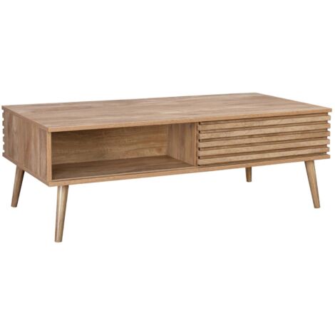 Table basse scandinave avec portes coulissantes décor bois rainuré et niches de rangement