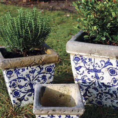 3 pots de fleurs avec soucoupe en zinc patiné