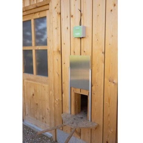 Porte coulissante pour poulailler en aluminium – Dimensions 43 x 40 cm – Installation facile avec glissières incluses – Accès contrôlé pour vos poules – Kerbl (1/5)