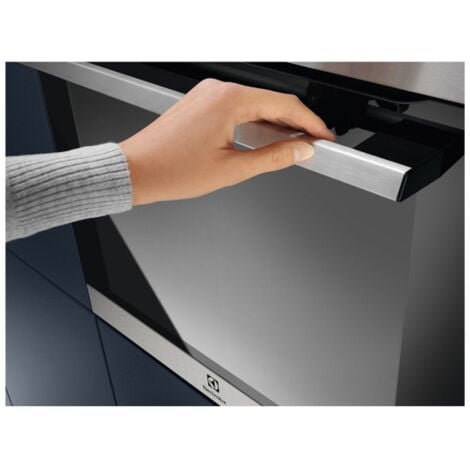 Four encastrable Electrolux EDF4P46X2
