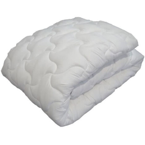 Couette chaude 240x260 cm – Microfibre 100% polyester – Garnissage 400 g/m² – Lavable à 95°C – Toucher peau de pêche – Abeil