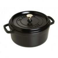 Cocotte ronde en fonte émaillée 24 cm – Capacité 3,7 L – Finition Black Matt – Compatible tous feux et four – Couvercle avec condensation – Staub