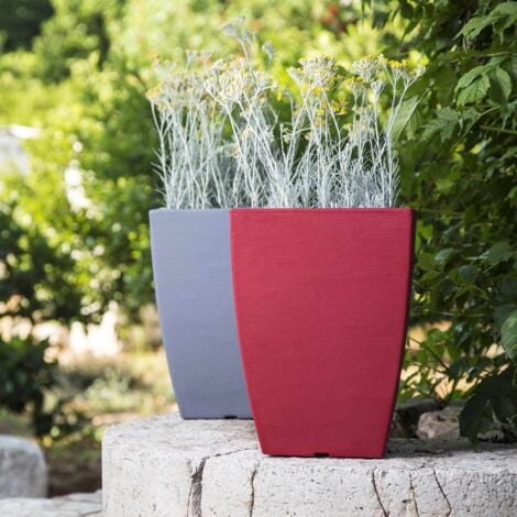 Pot extérieur en résine mod. Aloe carré 27X27 cm h 40 violet
