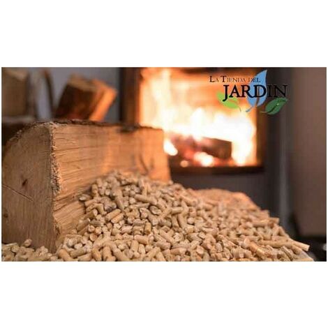 75 Kg de granulés de bois 100% naturels pour le chauffage.  Utilisation pratique, pratique et efficace.