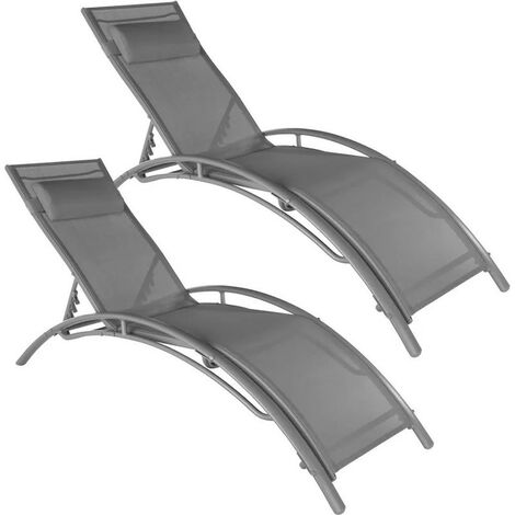 2 Transats ergonomiques acier gris. Une détente ultimes près de la piscine ou dans le jardin (1/5)