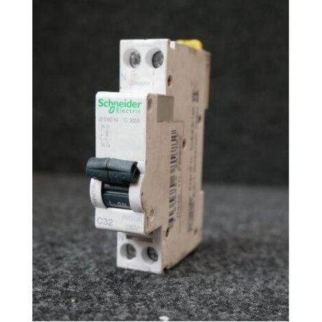 Disjoncteur Schneider 3P+N 25A Courbe C - Réf. A9N21067 Prodis DT40 - Neuf