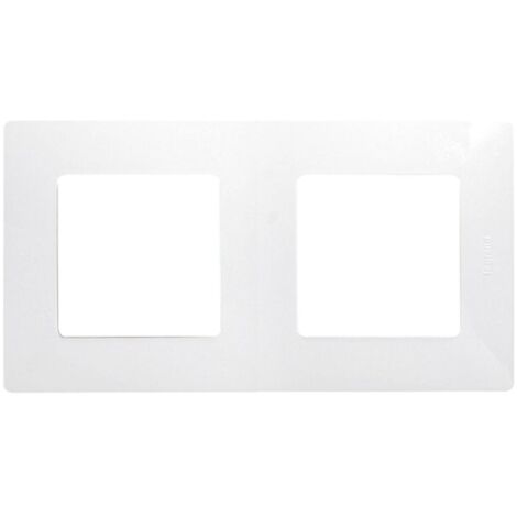 Plaque de finition 2 postes blanc laqué éclat – Entraxe 71mm – Installation horizontale/verticale – Plaque Legrand