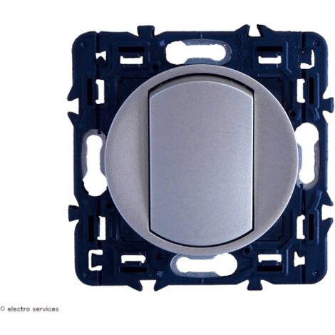 Legrand – Interrupteur va-et-vient doigt large Céliane Soft 10A – Montage encastré – Connexion par bornes automatiques – Finition titane