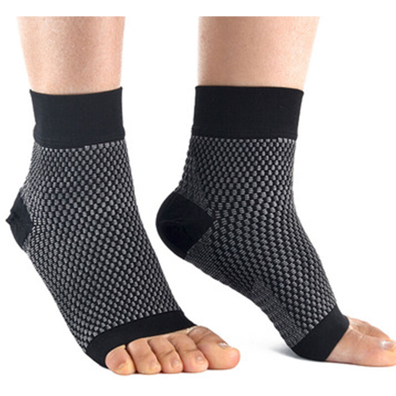 Plantar Fasciitis Socks with Arch Support for Men & Women - Best Ankle  Compression Socks for Foot and Heel Pain Relief - Better Than Night Splint  Brace, Orthotics, Inserts, Insoles, black, L