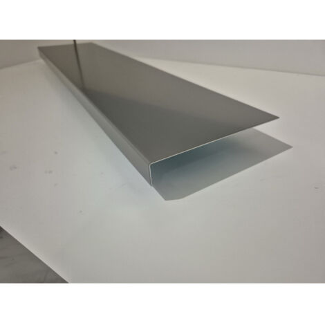 Bande de Rive Aluminium Gris Quartz RAL 7039 (1 pli, retour 30 mm, ep 1.5mm) Hauteur : 120 mm