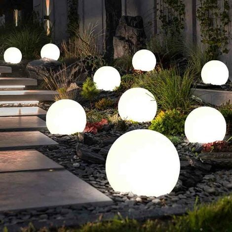 Lampada da terra design in polietilene bianco per interni. Lampade luminose  da esterno illuminate di luce LED RGB multicolore, azionabile con  telecomando. Piantana luminosa in resina ideale per il giardino.
