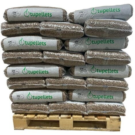 300 Kg Pellet di legno 100% naturale per riscaldamento. 20 sacchi da 15 kg