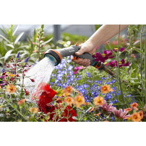 Pistolet D'arrosage Multi-applications Classic De Gardena : Lance D'arrosage  Des Plantes, 3 Formes De Jet D'eau, Protection Contre Le Gel (18313-20) :  : Jardin