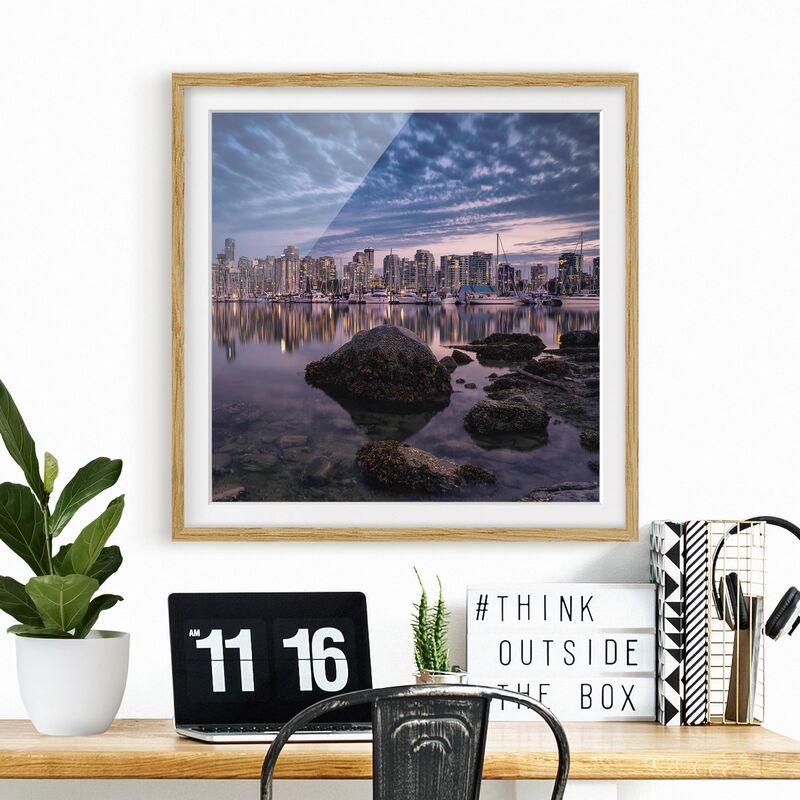 Poster con cornice - Vancouver At Sunset Dimensione HxL: 20cm x 20cm,  Colore cornice: Rovere