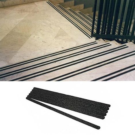 Striscia antiscivolo adesiva colore nero per rampe, passerelle, scale,  ingressi