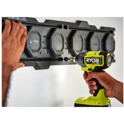 Étagère RYOBI RSLW818 Pour Batteries 18V ONE+™ - Charge 6,8kg | Système RYOBI LINK