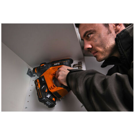 Perfo-Burineur SDS+ M18CHPX-902X 4.5J EPTA + CHARGEUR + 2 BATTERIES 9Ah Poids 4.6 Kg Avec Batterie.p11417304