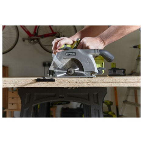 Pack RYOBI Scie circulaire R18CS-0 - 18V One+ - 1 Batterie 2.0Ah - 1 Chargeur rapide